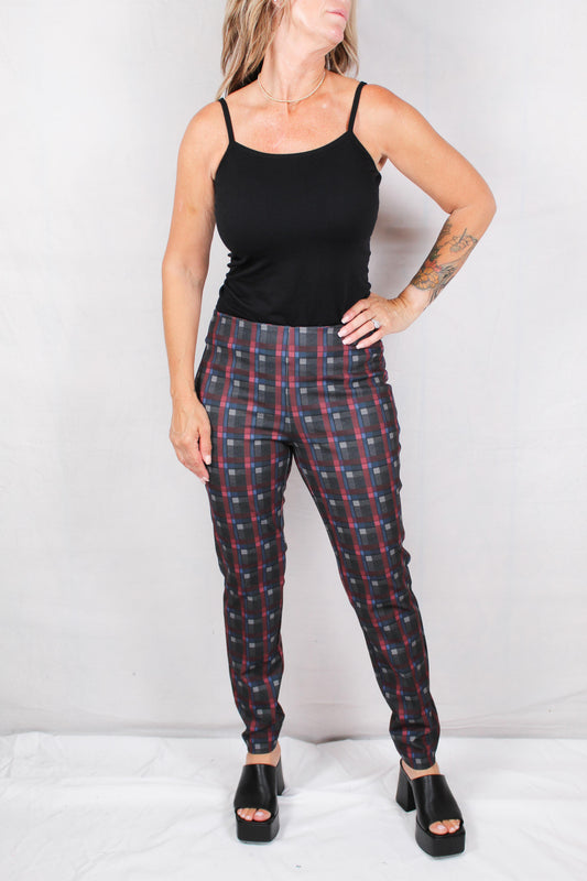 NP81295A4-C - Charcoal / Berry (Str6608) - Compression Pull-On Pant A1079 - Pack