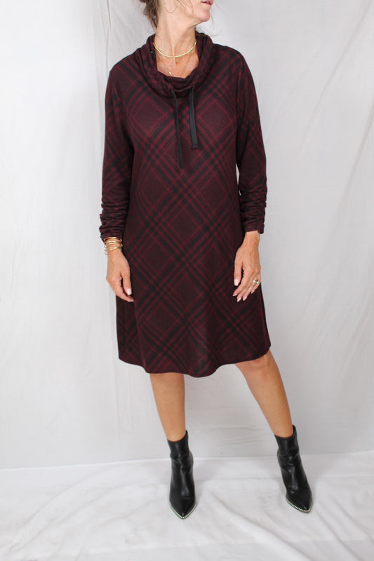 HT9013-B - Black Burgandy - 3713 Hacci Funnel Neck Dress A1620 - Pack