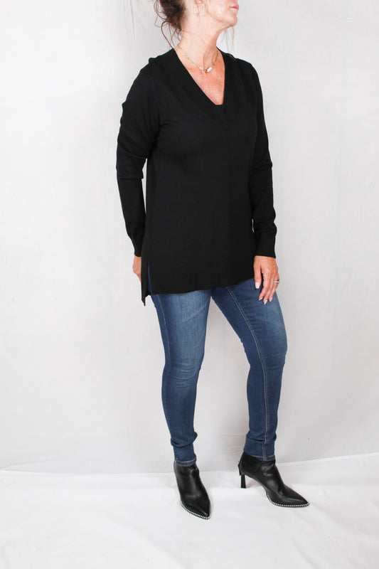 CG36307-B - Black - V-Neck Tunic Sweater A2077 - Pack