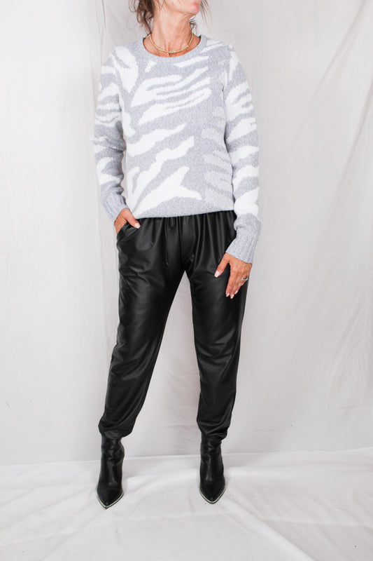 GS02104-S - Silver Grey - Ombre Animal Crewneck Sweater A2216 - Pack