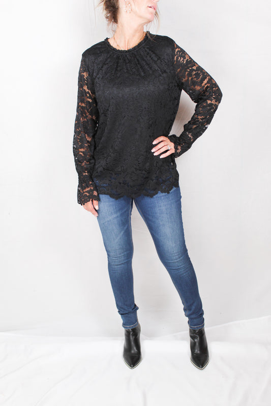 ST81T67J6-B - Black - Floral Knit Lace Blouse A2359 - Pack