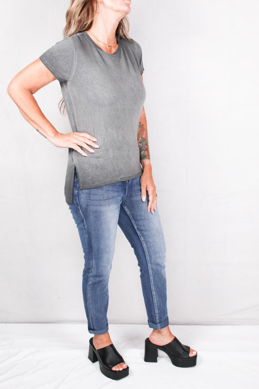 K062201-B - Black - Short Sleeve Hi-Lo Hem Airbrush Tee A2844 - Pack