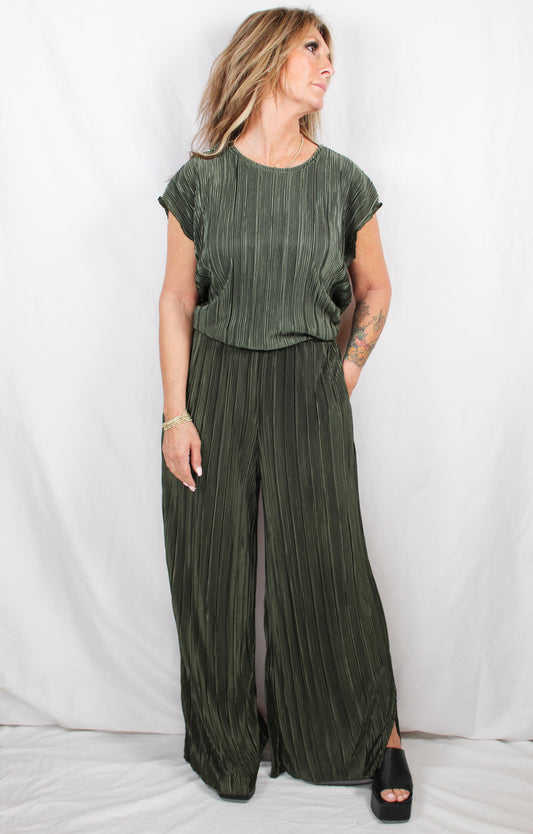 XJ327AT66-O - Olive - 2 Piece Short Sleeve Plisse Set A2996 - Pack