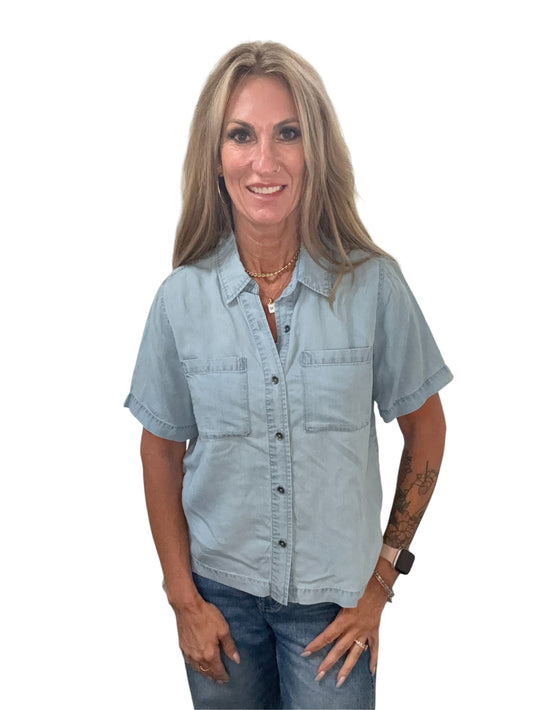 HT8132CHI-LT - Light Wash - 2 Pocket Button Front Shirt A3904 - Pack