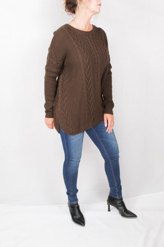 J2F9692350-M - Chocolate Chip - Cable Front Sweater A649 - Pack