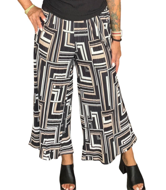 CSBT01397M-G - Geomaze - Printed Crop Wide Leg A3081 - Pack
