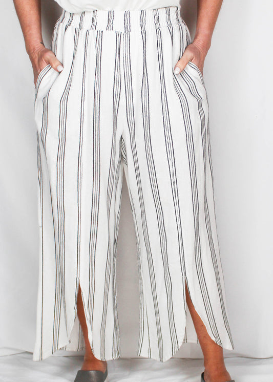 WF1199LN-C - Cream Stripe Tulip Hem Crop A1817 - Pack